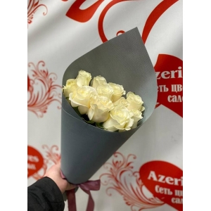 Купить букет из 11 белых роз с доставкой в Владивостоке