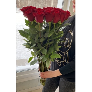 Купить красные розы 70 см с доставкой в Владивостоке