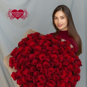 Купить охапку красных роз в Владивостоке