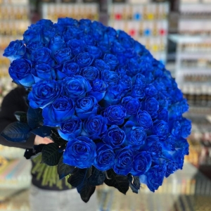 Купить синюю розу с доставкой в Владивостоке